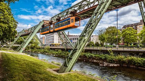 Wuppertal Schwebebahn .